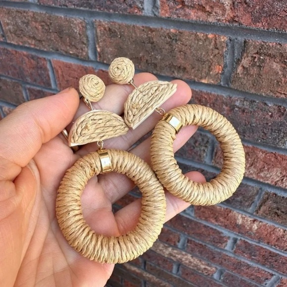 Bohemian Raffia Rattan Drop Earrings - Picture 3 of 5